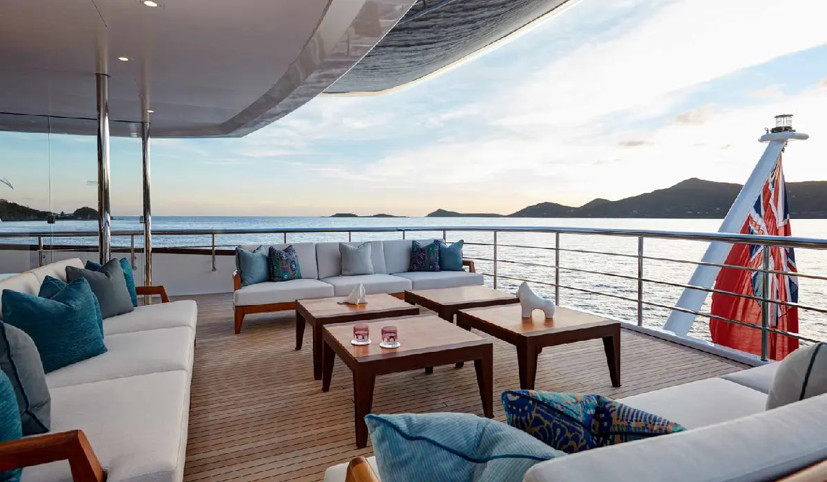 Feadship - Hampshire - Best Yacht Rentals - Best Preowned Yachts - Exclusive Concierge Club.webp